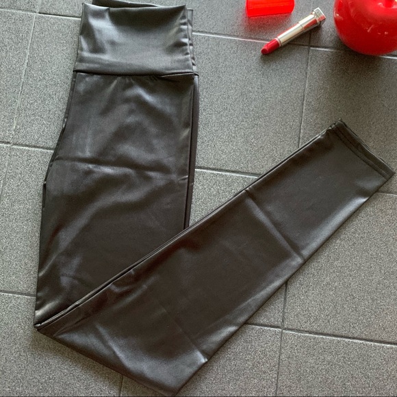 Black Faux Leather Leggings - Picture 6 of 7